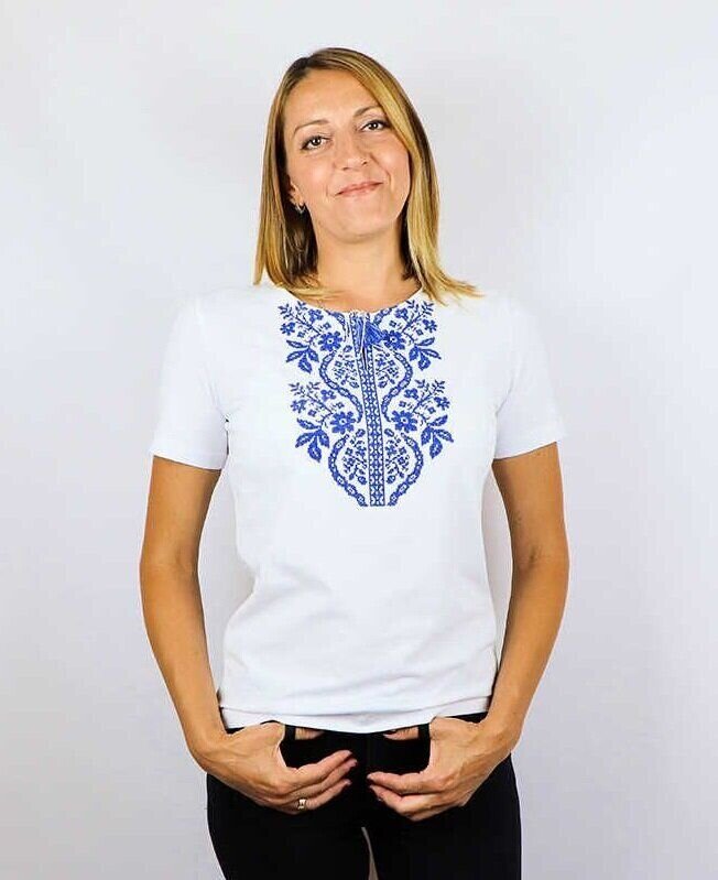 Жіноча вишита футболка Сокальська біла з синьою вишивкою, L