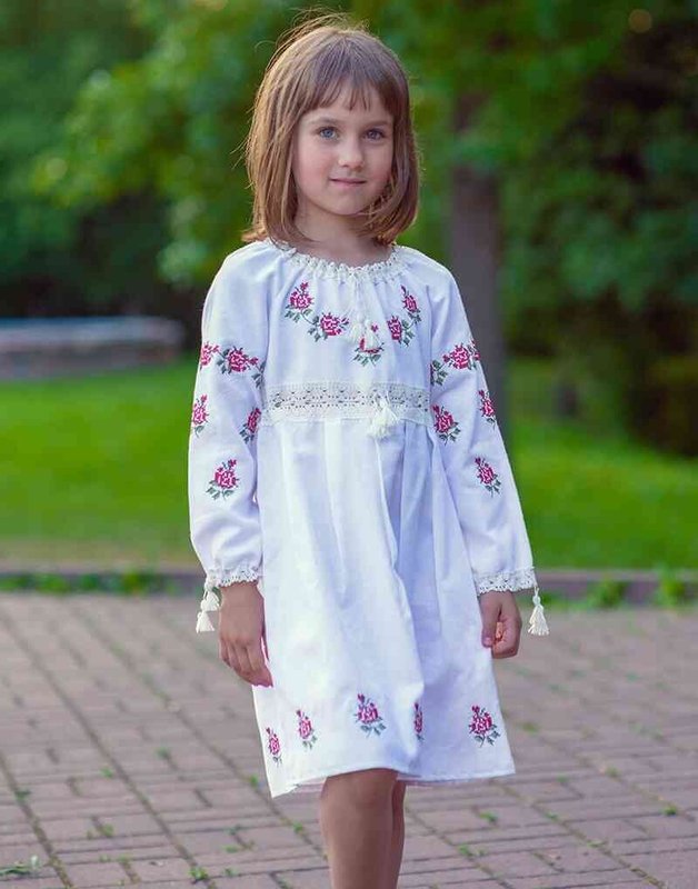 Детское вышитое платье: «ЦВЕТОЧНАЯ НЕЖНОСТЬ», льняное, 80/86  см