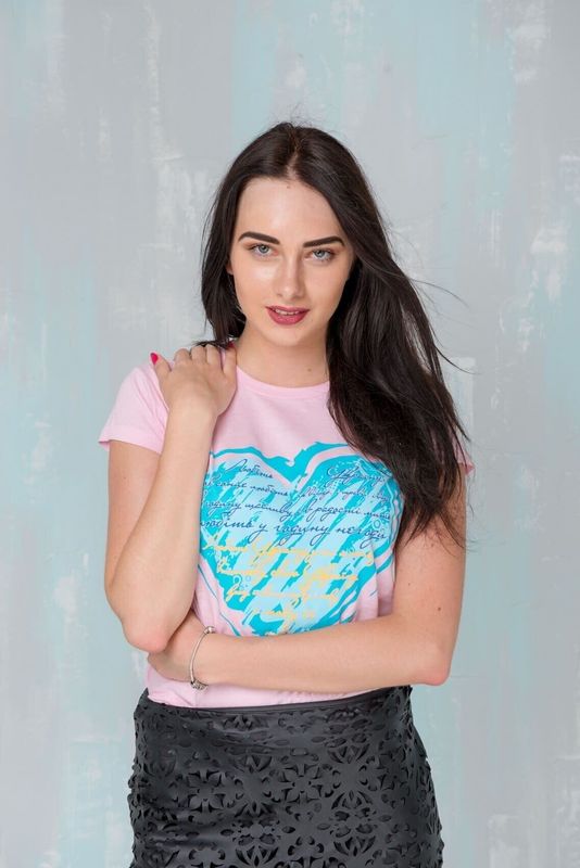 Жіноча футболка з принтом «Любіть Україну», рожева, M