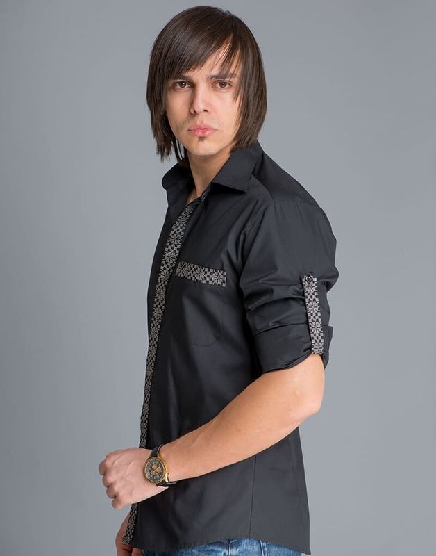 Czarna koszula męska PLANK z szarym haftem, 38