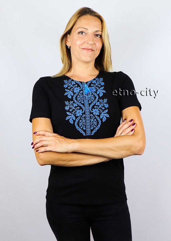Жіноча вишита футболка Сокальська чорна з синьою вишивкою, S
