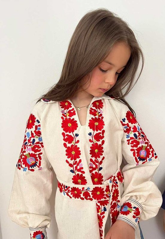 Вишиванка для дівчинки Яворівська &ndash; льон, 152/158 см