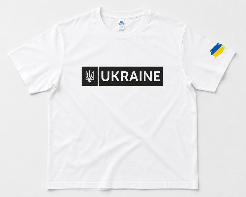 Чоловіча біла патріотична футболка UKRAINE з гербом та прапором, XS