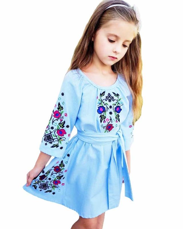 Sukienka dziecięca haftowana z motywami huculskimi - niebieska, 116/122 cm