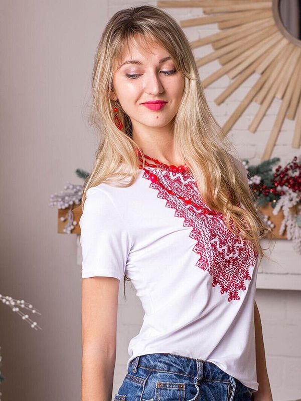 Жіноча вишита футболка Орнамент червоний етно біла з червоною вишивкою, XL