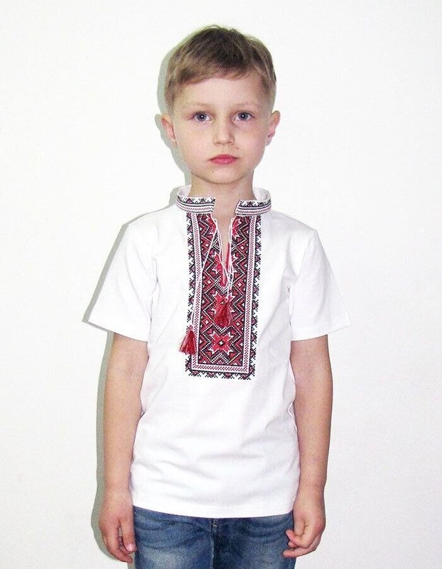 Вышитая футболка для мальчика АЛАТИРКО, красная вышивка, белая, 92/98 см