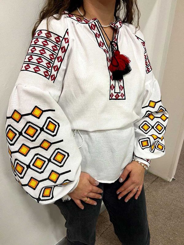 Women's embroidered ethnic rhombuses, 40