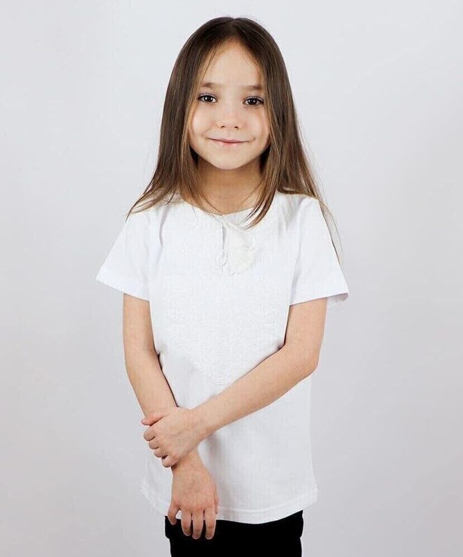 Haftowana koszulka dla dziewczynki z haftem Sokal, haft biały - biały, 116/122 cm